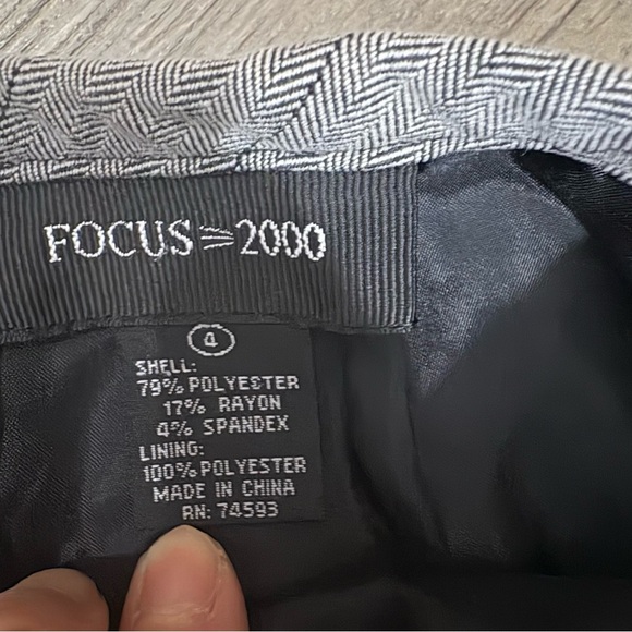 Vtg Focus 2000 Y2K Pinstripe Pencil Skirt Gray Black Lined Back Slit Sz 4 Career - Picture 2 of 10